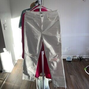 Paige Noella High Rise White Denim Distressed Crop Size 29 Womens